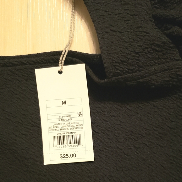 New Puff Sleeve Top - Picture 2 of 3